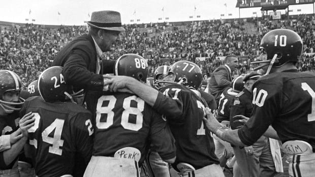 bear-bryant-topper.jpg